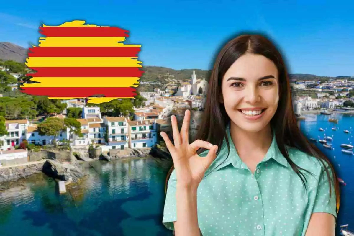Fotomuntatge amb una imatge de fons de Cadaqués, al capdavant una dona dient ok i una bandera catalana