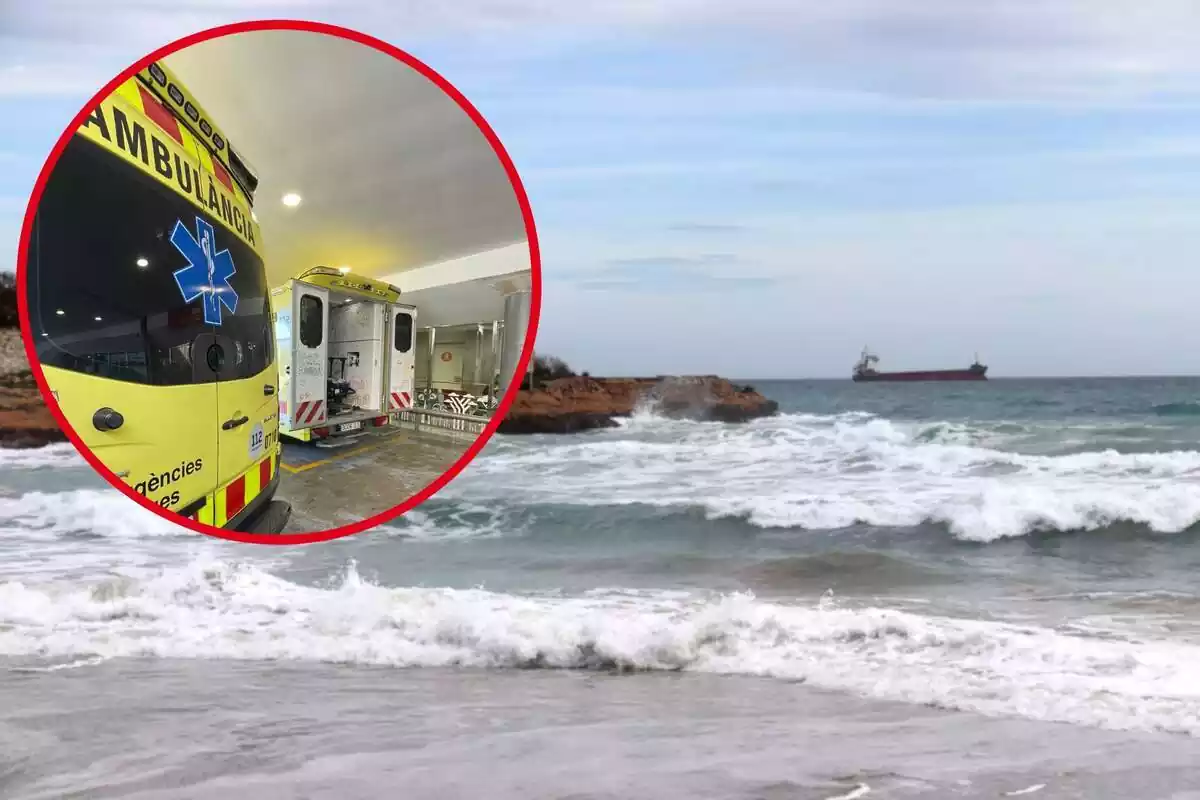Fotomuntatge amb una imatge de fons d'una platja a Catalunya i al capdavant una rodona vermella amb una ambulància del SEM