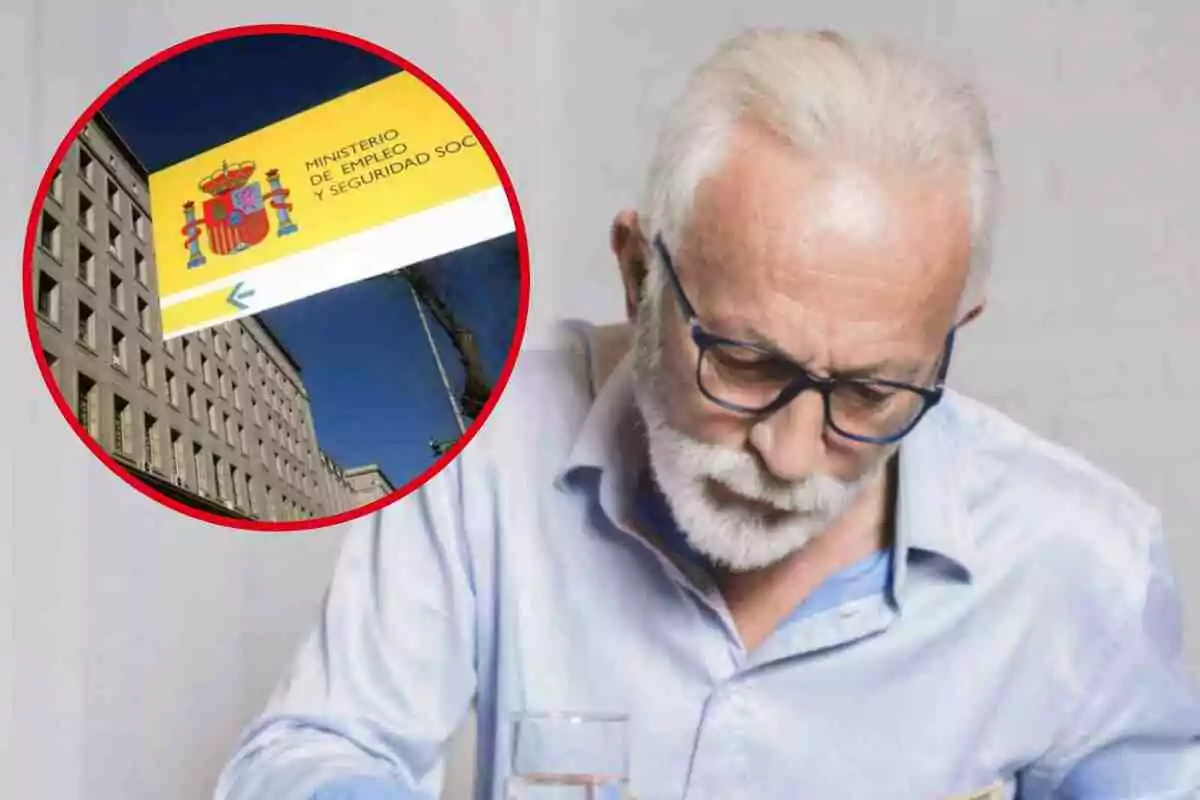 Un home gran amb ulleres i barba blanca, vestit amb una camisa clara, mira cap avall mentre sosté un got d'aigua; al cantó superior esquerre de la imatge hi ha un requadre amb una foto de l'edifici del Ministeri d'Ocupació i Seguretat Social d'Espanya.