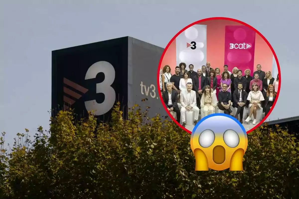 Edifici de TV3 amb un cercle vermell que mostra un grup de persones posant davant d'un fons amb logotips de TV3 i 3cat, acompanyat d'un emoji sorprès.