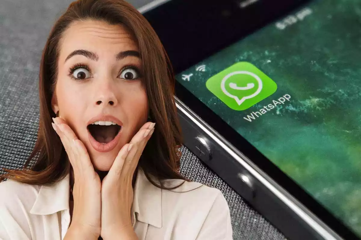 Fotomuntatge de l'aplicació WhatsApp amb la foto d'una dona sorpresa