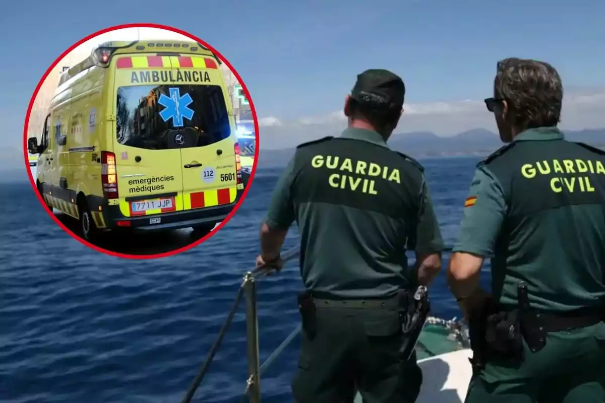 Dos agents de la Guàrdia Civil observen el mar des d?una embarcació amb una imatge inserida d?una ambulància groga en un cercle vermell.