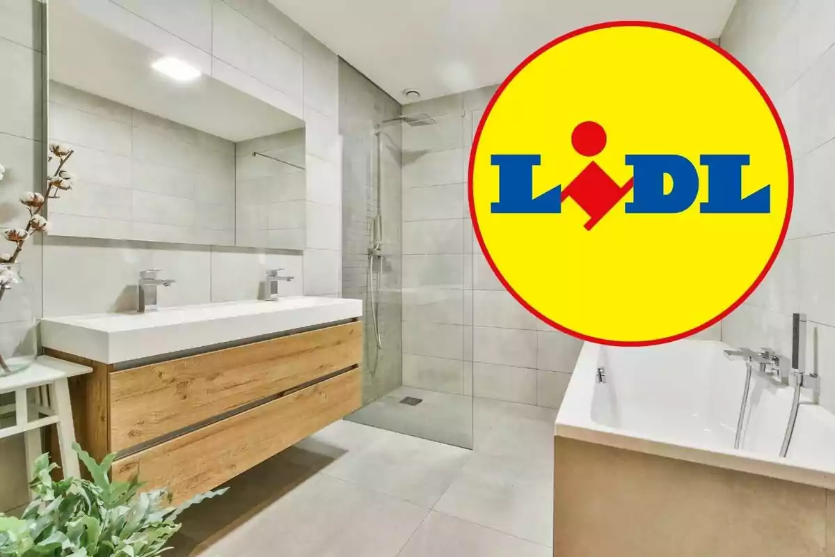 Bany modern amb lavabo doble, dutxa i banyera, amb el logotip de Lidl superposat.