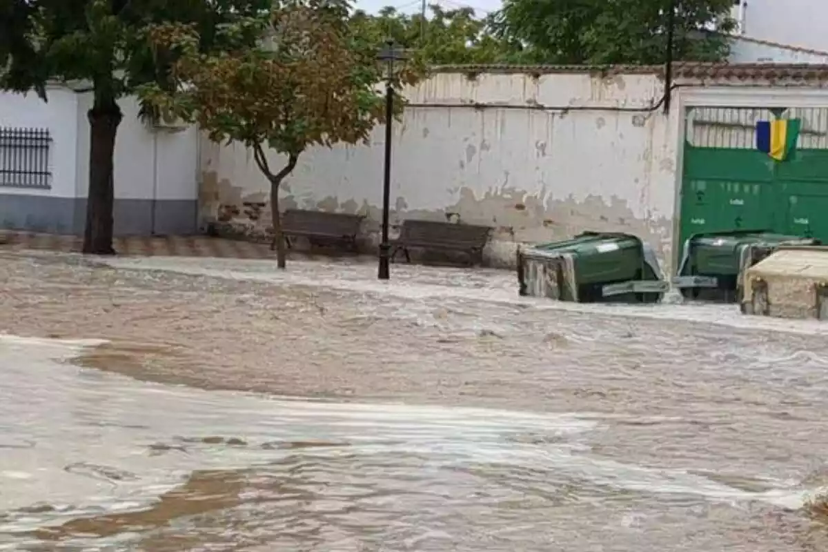 Carrer de Toledo inundat per la Dana