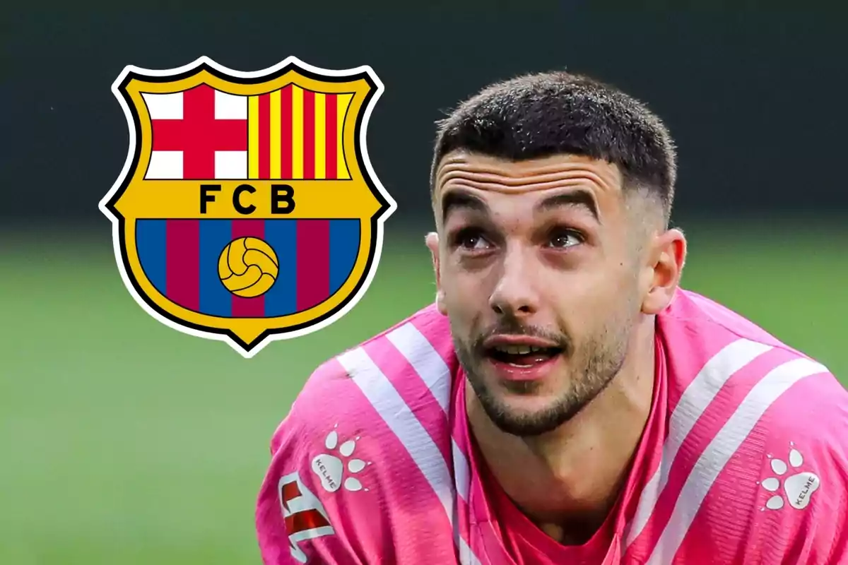 A player in a pink uniform looks up with the FC Barcelona crest beside him.