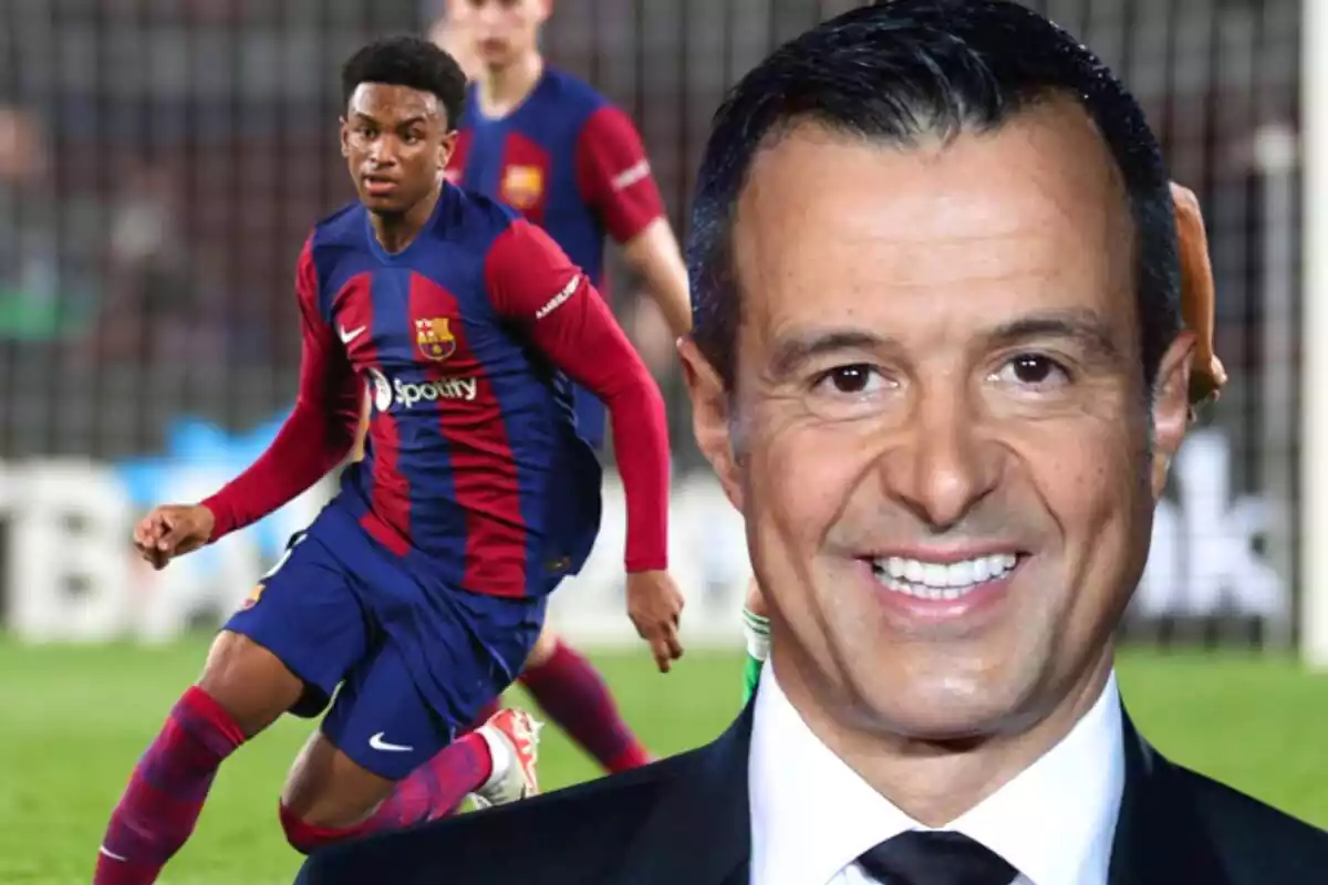 El representant de futbolistes portuguès Jorge Mendes amb una foto del lateral del FC Barcelona Alejandro Balde en segon pla.