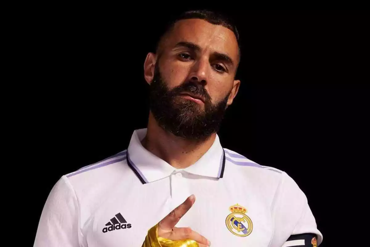 Karim Benzema amb la samarreta del Reial Madrid