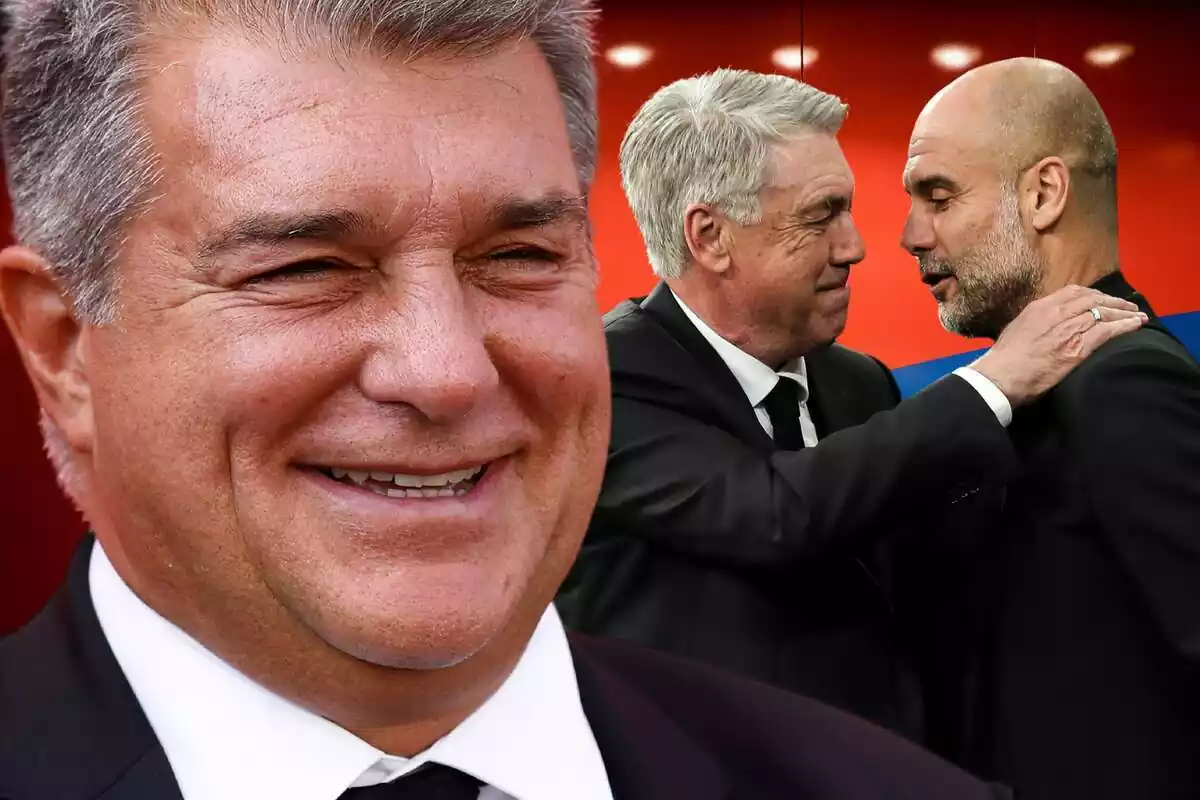 Joan Laporta amb un gran somriure al costat de Carlo Ancelotti i Pep Guardiola mentre se saluden