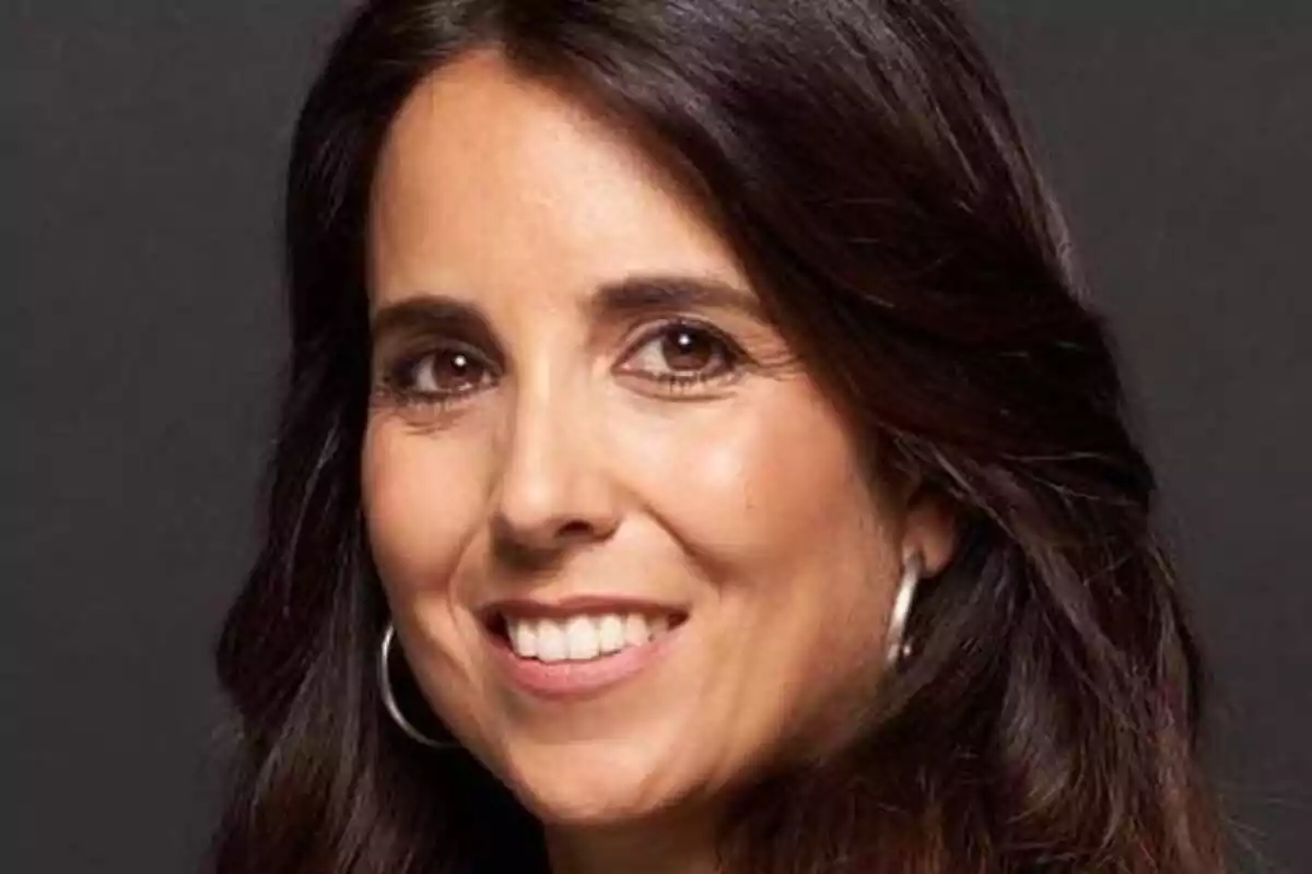 Primer pla de la periodista Laura Rosel