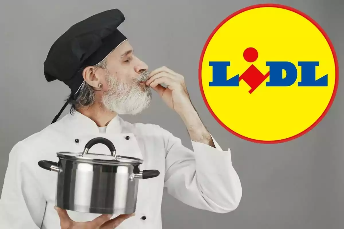 Un xef amb gorra negra i barba blanca sosté una olla d'acer inoxidable mentre fa un gest de satisfacció amb la mà, al costat del logotip de Lidl.