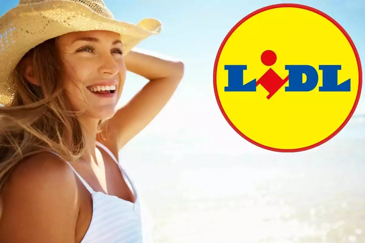 Dona somrient amb barret de palla a la platja al costat del logotip de Lidl.