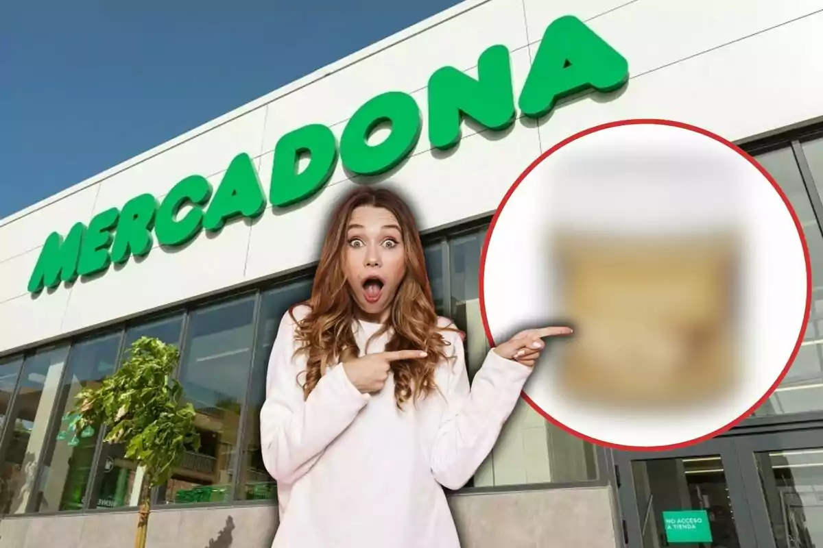 Una dona sorpresa assenyala un producte borrós davant d'una botiga de Mercadona.