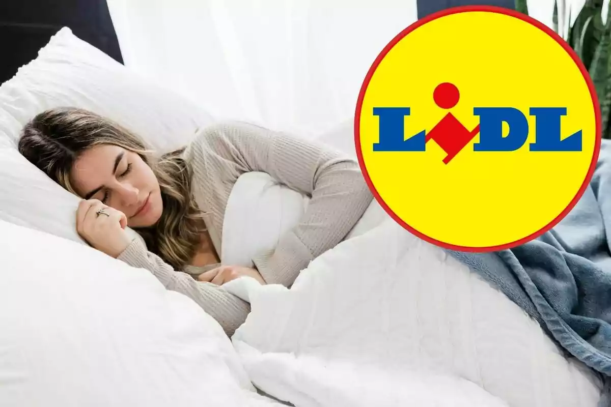 Una dona dormint en un llit amb el logotip de Lidl superposat a la cantonada dreta.