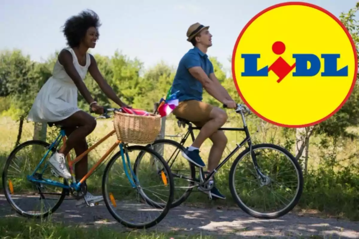 Dues persones muntant bicicletes en un camí envoltat de vegetació amb el logotip de Lidl a la cantonada dreta.