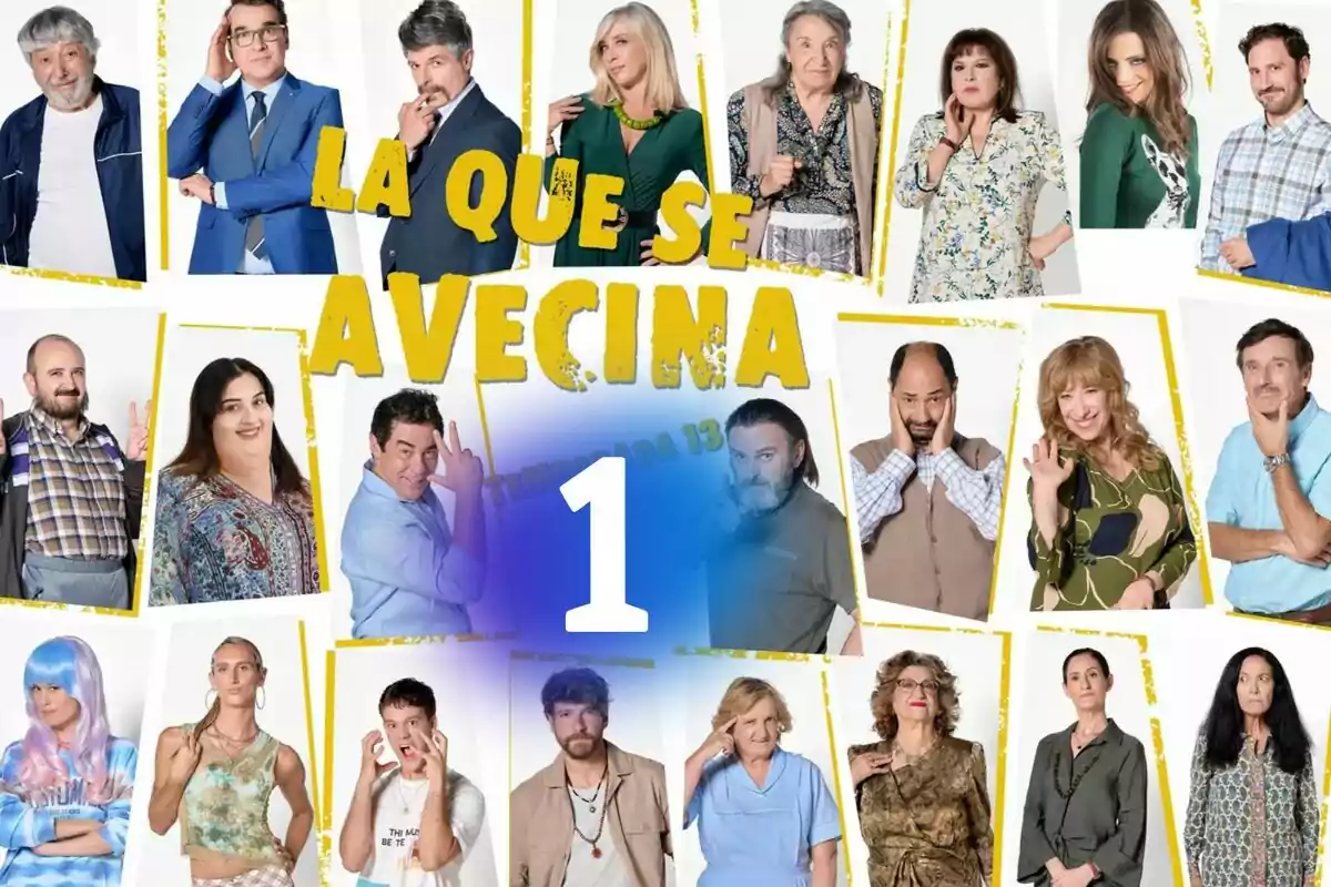 Repartiment de la sèrie La que se avecina posant al costat del logotip de la temporada 13 amb un gran número u al centre