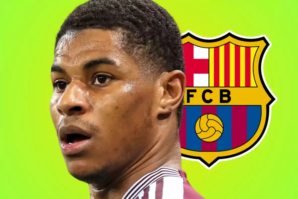 Un jugador de futbol amb una samarreta grana apareix en primer pla amb l'escut del FC Barcelona de fons sobre un fons verd brillant.