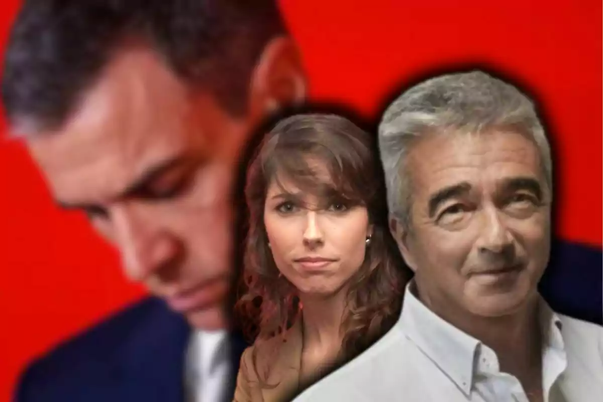 Tres persones en primer pla amb fons vermell, una d'elles desenfocada i amb el cap cot, mentre les altres dues miren al davant.