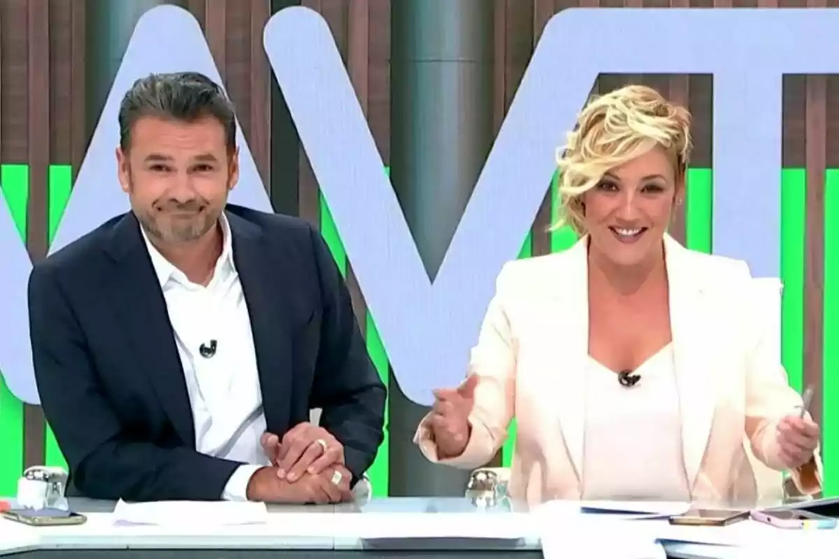 Captura d'Iñaki López i Cristina Pardo a la taula de Más Vale Tarde a laSexta