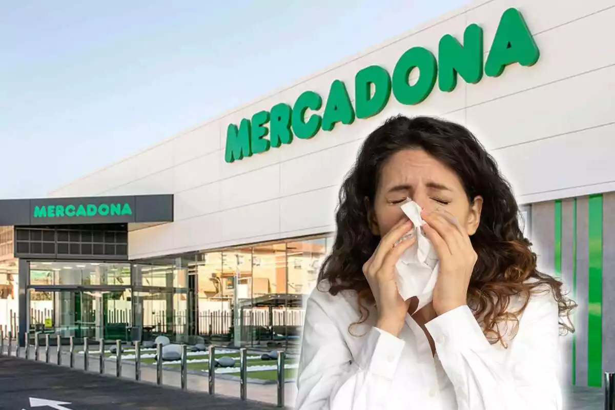 Dona esternudant davant de Mercadona