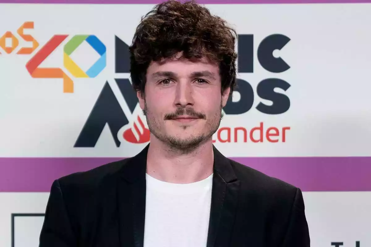 El cantant Miki Núñez posa durant el photocall dels 40 Music Awards 2023, al Wizink Center, a 3 de novembre de 2023