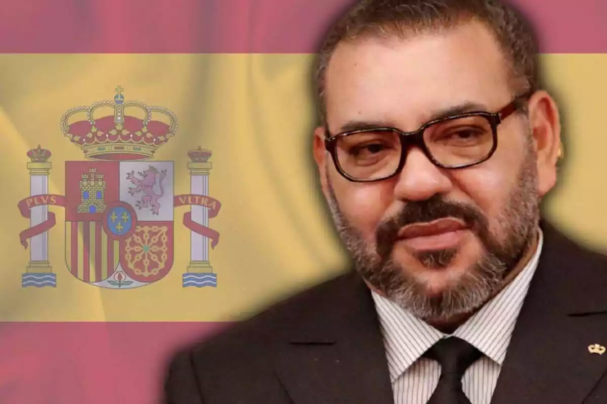 Muntatge amb un primer pla de Mohamed VI i una bandera espanyola de fons
