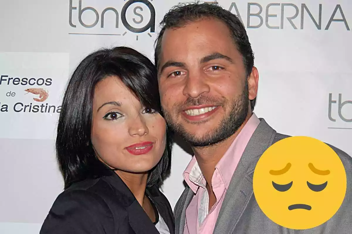Muntatge d'Alba Muñoz i Antonio Tejado junts somrient i un emoji de pena
