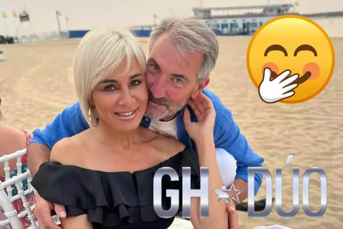 Muntatge amb Ana María Aldón i Eladio somrient a la platja, el logotip de 'GH DÚO' i un emoji vergonyós