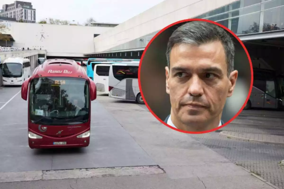 Muntatge amb Pedro Sánchez i uns autobusos a una estació