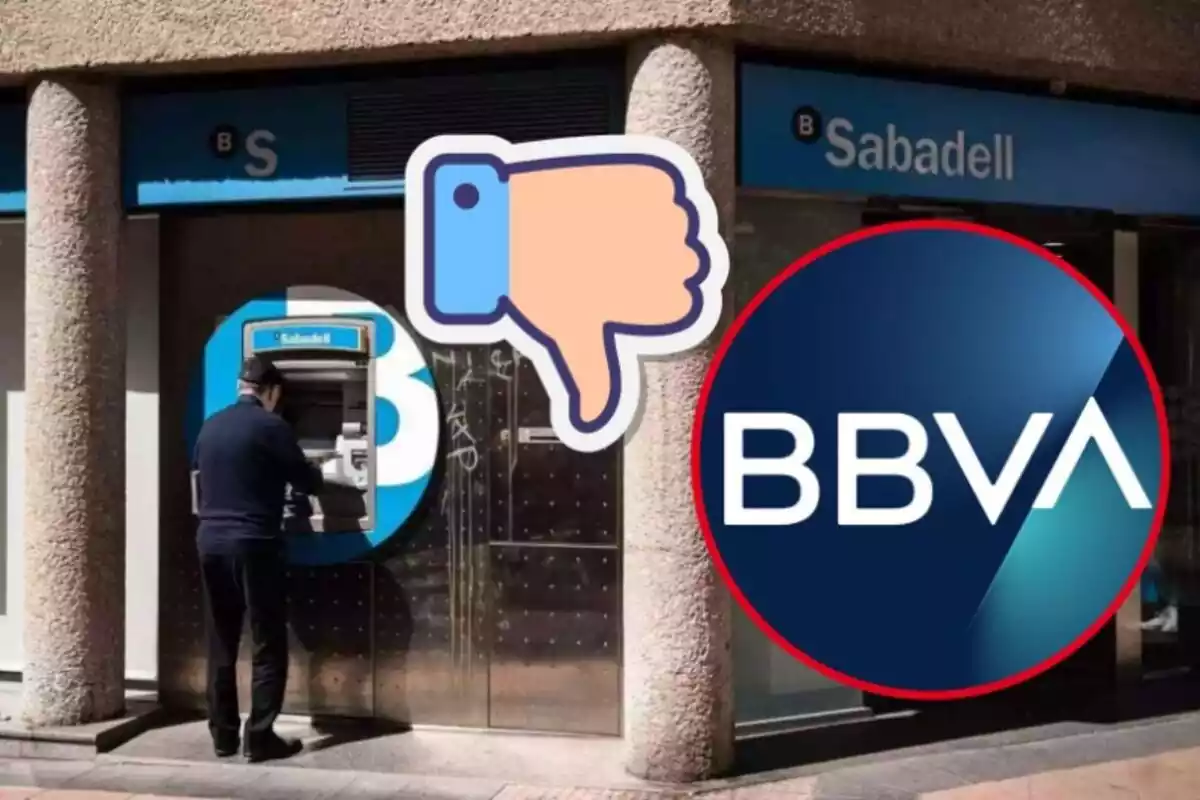 Un home retira diners en un caixer del Sabadell, al cercle, el logo de BBVA, i al centre una mà amb el polze cap avall