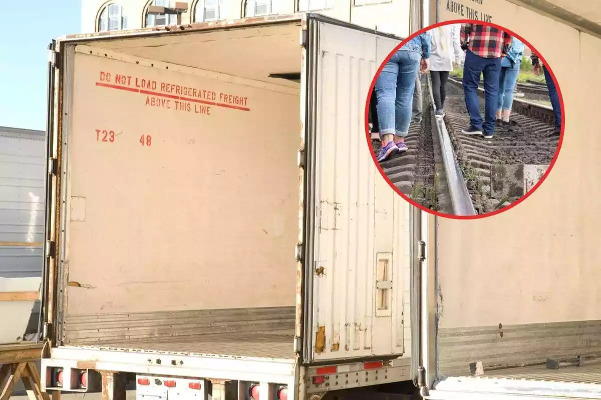 Muntatge amb dos camions frigorífics i persones caminant en una via de tren