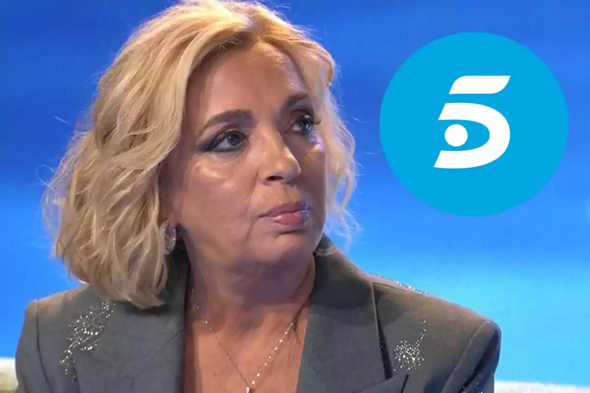 Dona de cabell ros i expressió seriosa en un programa de televisió amb el logotip de telecinco al fons.