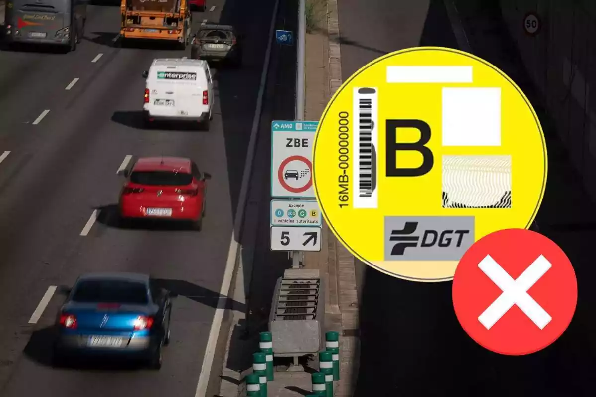 Muntatge d´una carretera de Barcelona amb cotxes circulant, l´etiqueta groga de la DGT i un cercle vermell amb una creu blanca