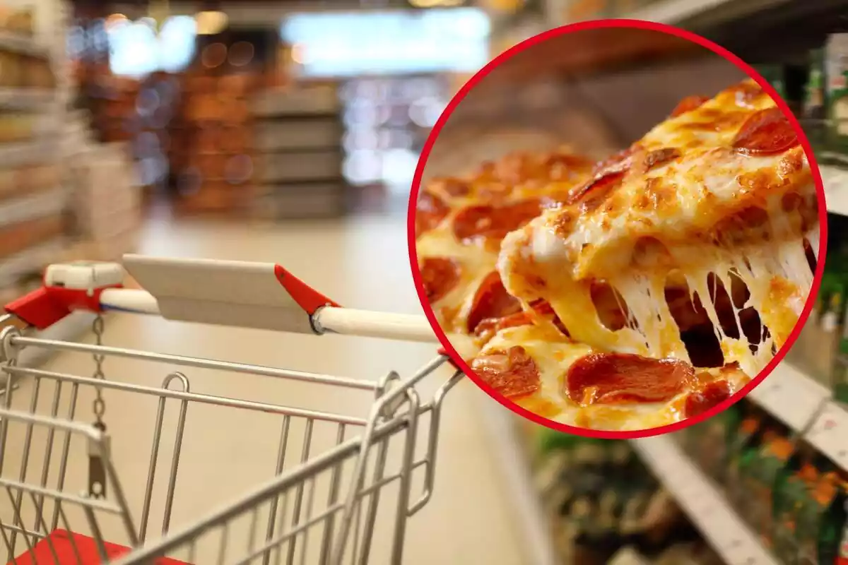 Muntatge amb un carret al passadís d'un supermercat i un cercle amb una pizza de pepperoni i formatge