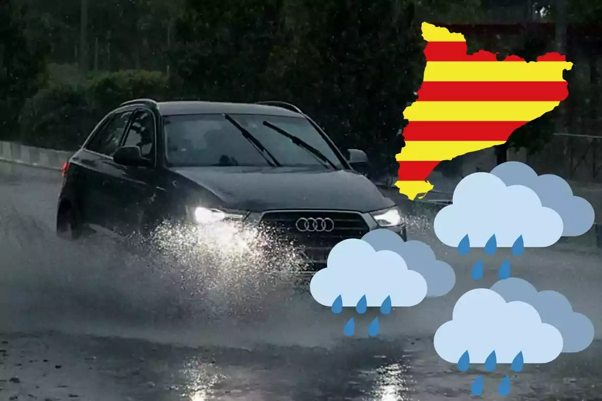 Un cotxe Audi circula per una carretera mullada sota la pluja, amb un mapa de Catalunya i diverses icones de núvols amb pluja superposats.