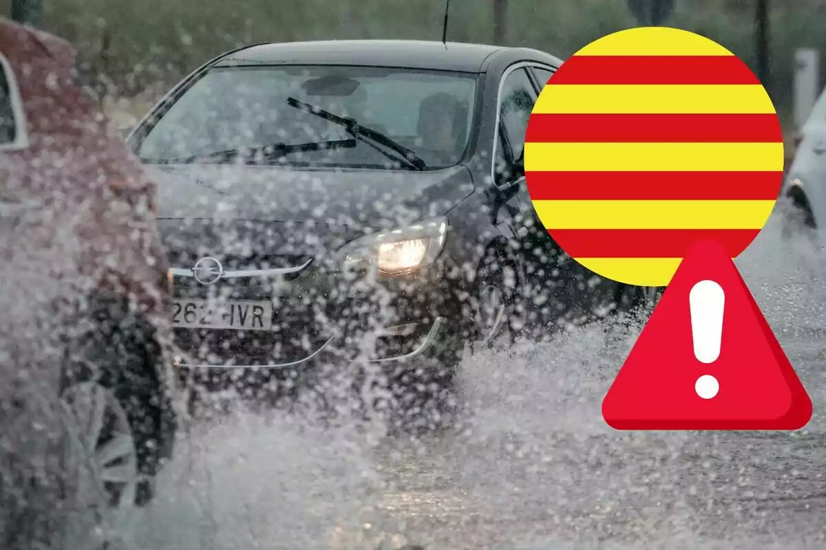 Muntatge d´un cotxe esquitxant aigua de pluja, la bandera de Catalunya i un senyal d´alerta