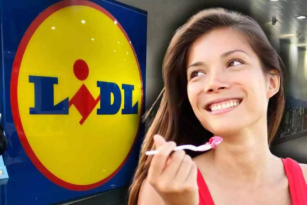 Mujer sonriente comiendo con una cuchara frente a un cartel grande del supermercado Lidl