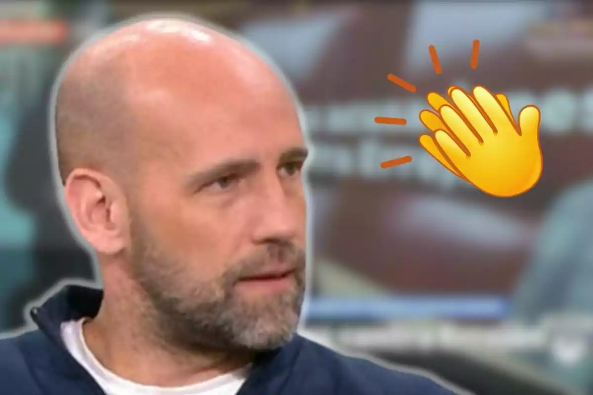 Gonzalo Miró apareix en primer pla mentre un emoji d'aplaudiment està superposat a la imatge.