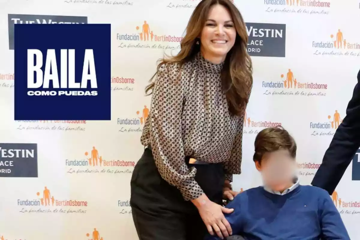 Muntatge de Fabiola Martínez somrient amb una brusa marró amb el seu fill Kike i el logotip de 'Baila como puedas'