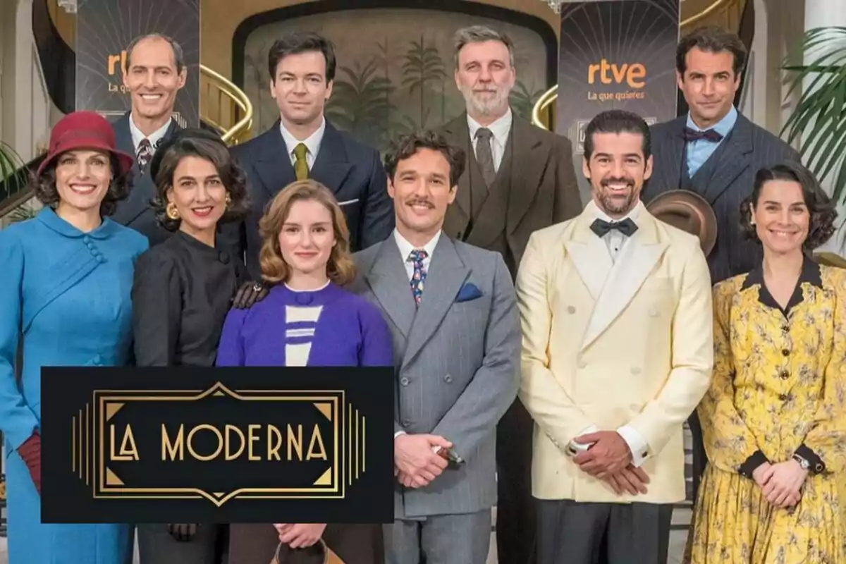 Montaje con foto de fondo de los personajes de La Moderna y foto del logo de la serie