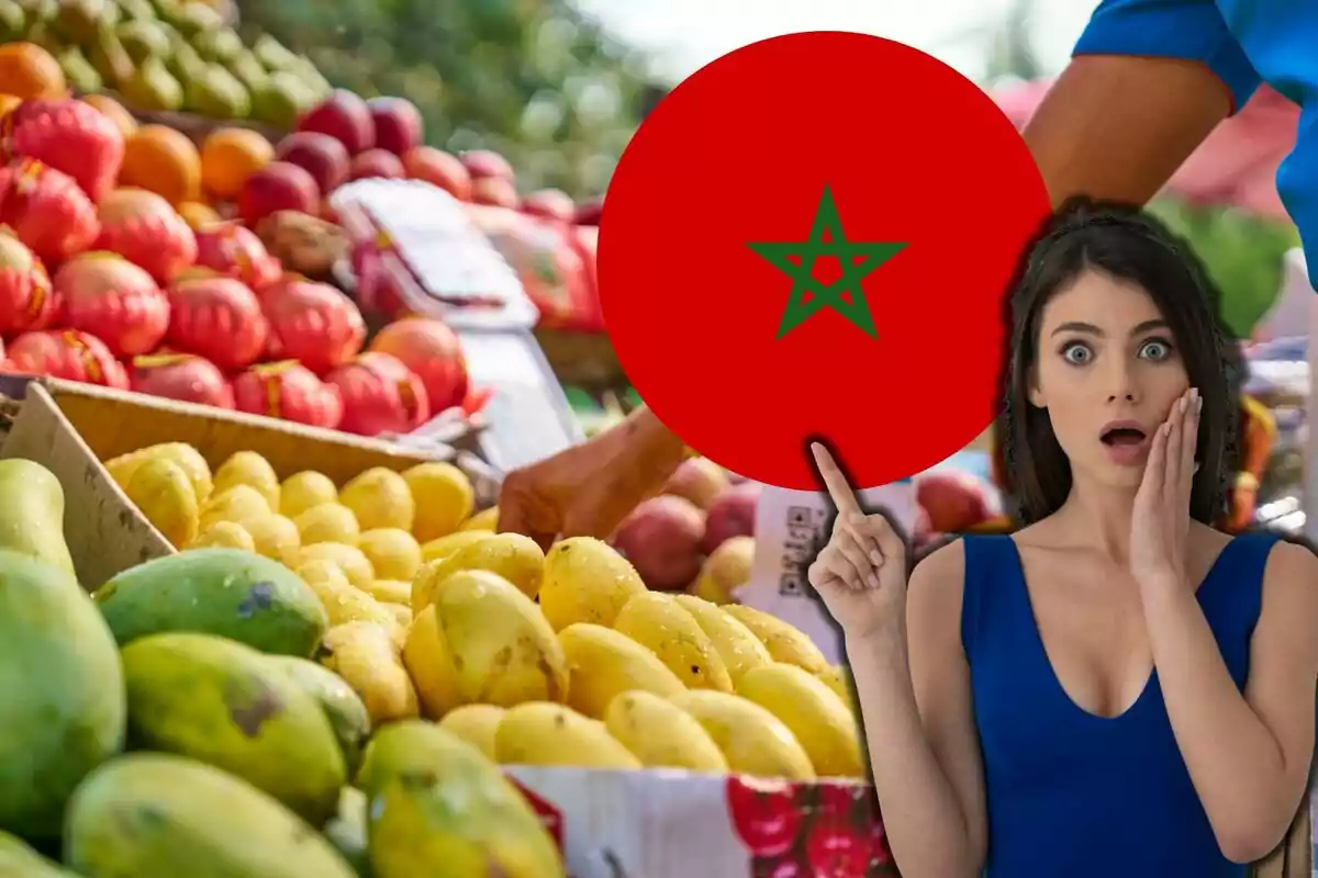 Una mujer sorprendida señala un círculo rojo con una estrella verde en un mercado de frutas.