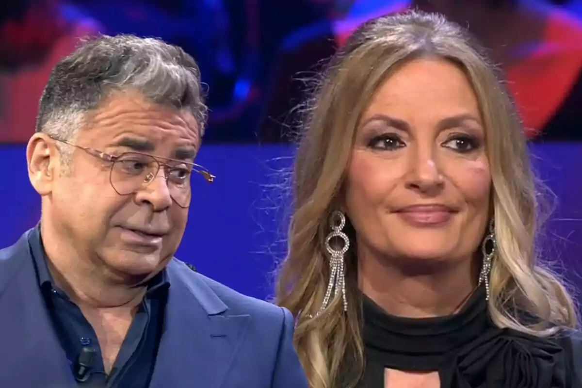 Jorge Javier Vázquez i María José Galera a 'Gran Hermano' amb expressions serioses i fons colorit.