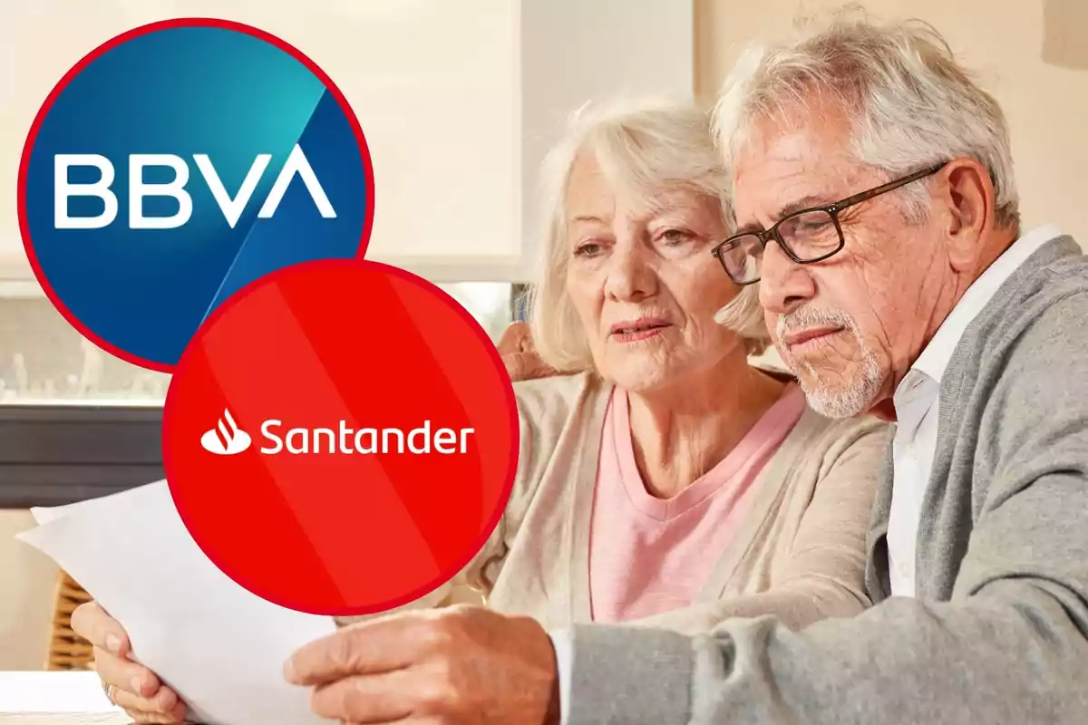 Parella de gent gran revisant documents amb els logotips de BBVA i Santander superposats.