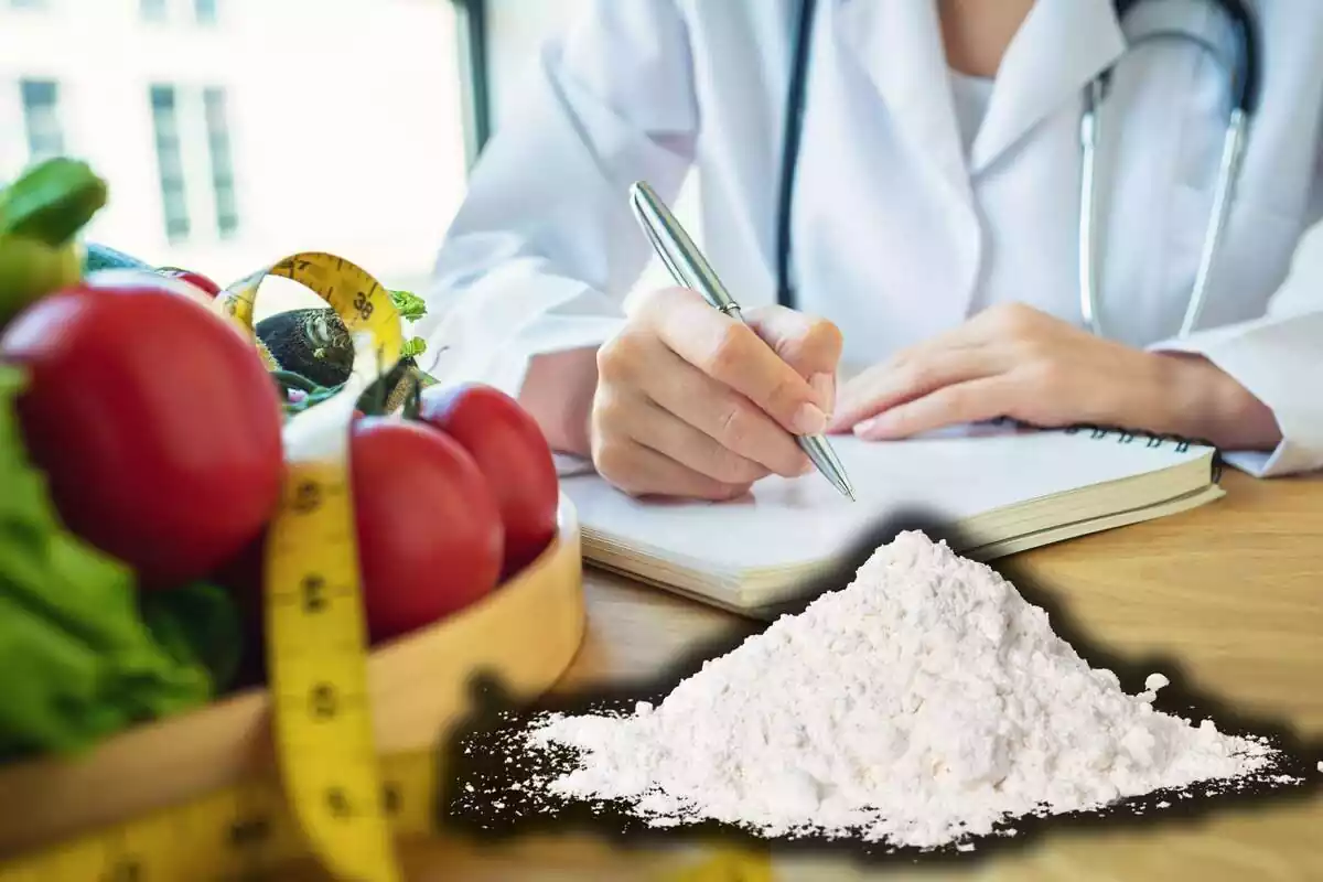 Muntatge d'un nutricionista escrivint en una llibreta amb aliments damunt la taula i farina refinada amb ombreig negre
