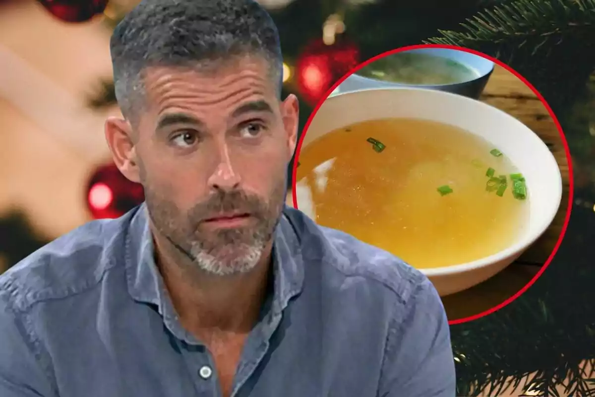 Un home amb barba i cabells curts mira cap a un costat mentre al fons es veu un plat de sopa amb cebollí.