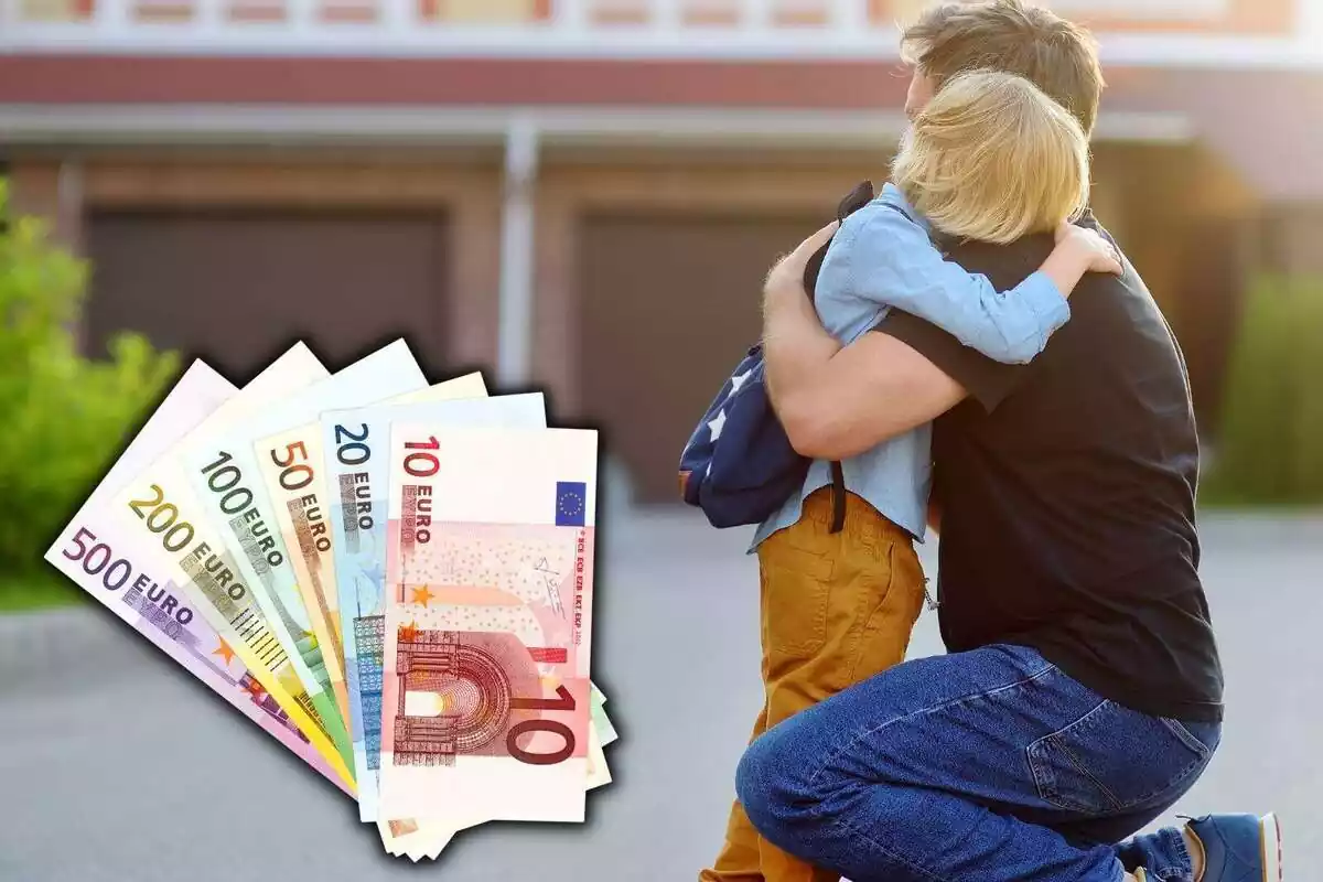 Muntatge amb una imatge d'un pare i un fill abraçant-se i uns bitllets d'euro al costat esquerre