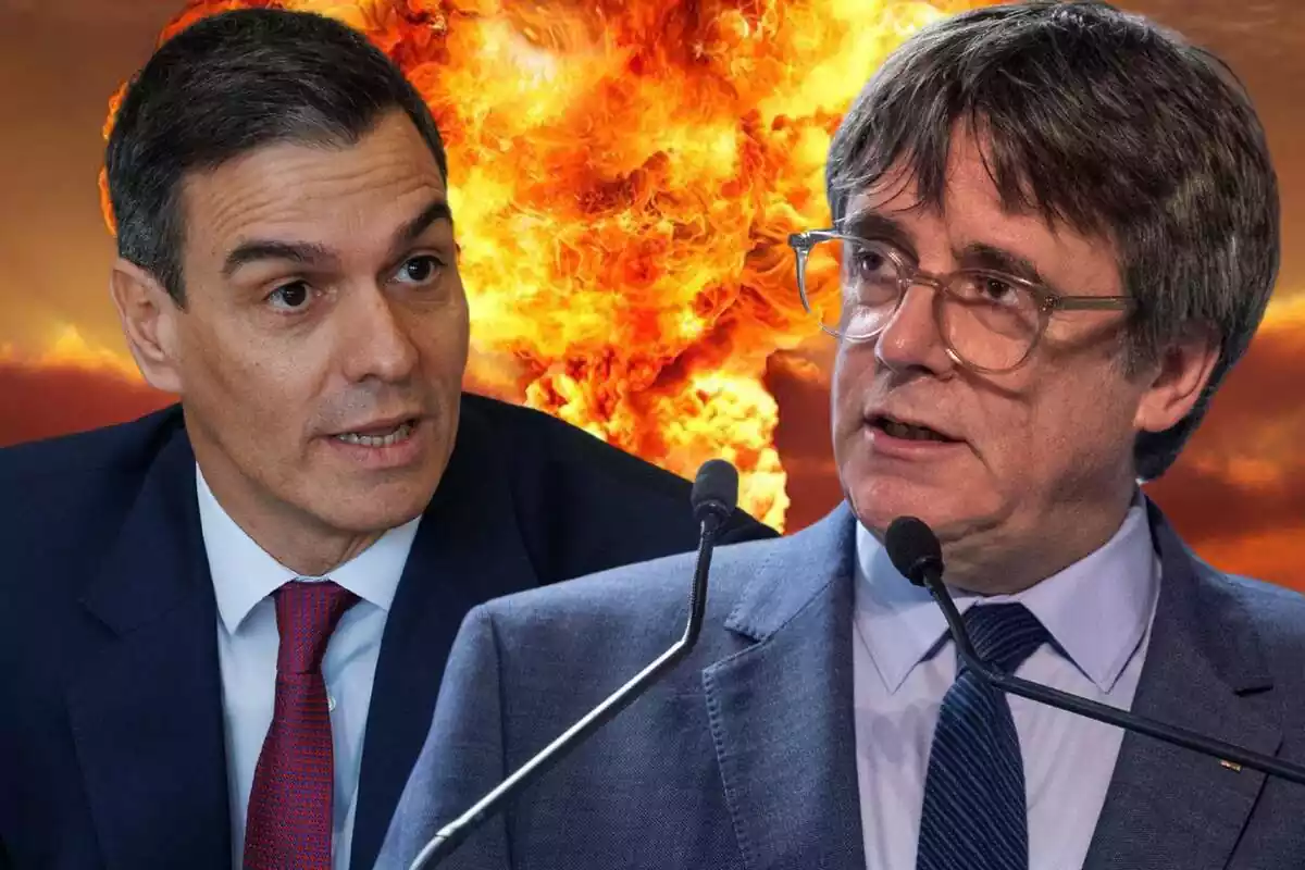 Muntatge de Pedro Sanchez i Puigdemont cara a cara amb una explosió de fons