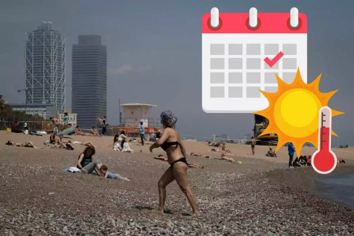 Persones gaudint d'un dia assolellat a la platja amb un calendari i una icona de sol i temperatura a la cantonada superior dreta.