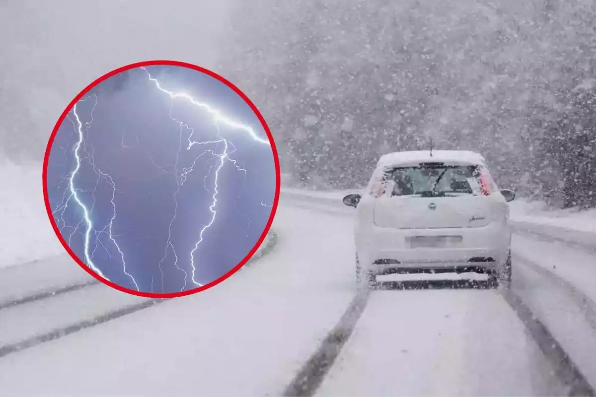 Muntatge amb un cotxe travessant una nevada i uns raigs en una tempesta