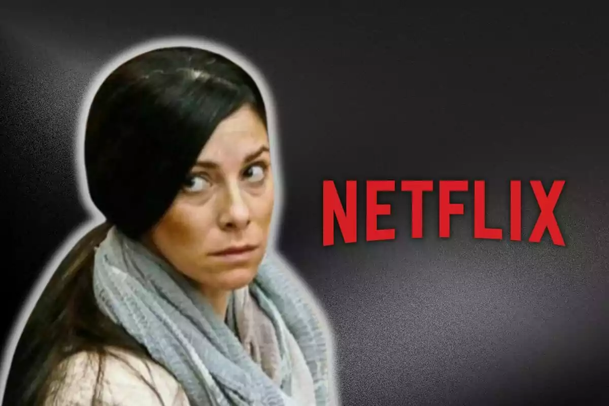 Rosa Peral amb bufanda grisa mirant cap a un costat amb el logotip de Netflix al fons.