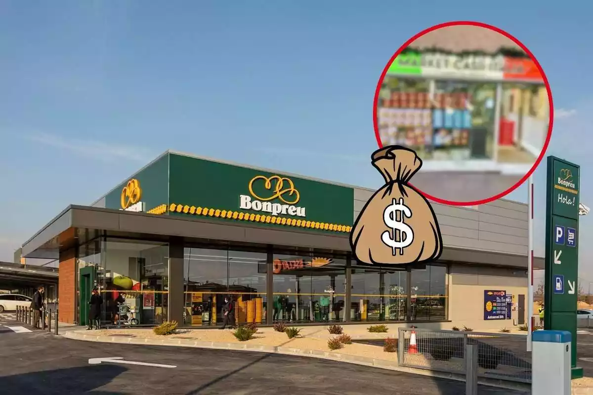 Muntatge d´un supermercat Bonpreu i una retallada d´un supermercat Market Casa Itàlia borrós al costat d´un emoji d´un sac de diners